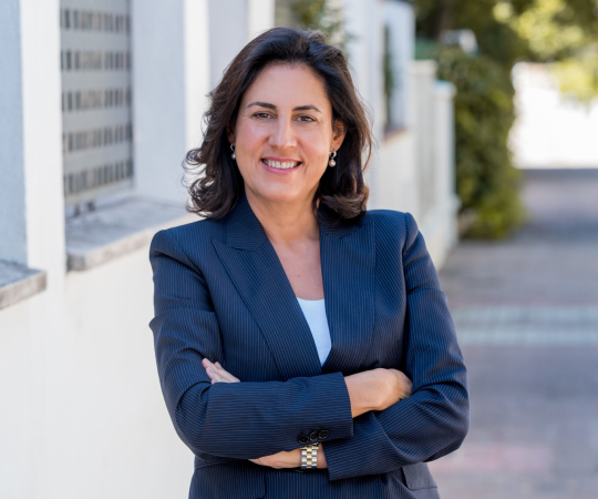 Ana Encinas Directora General AUSAPE